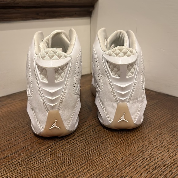 JORDAN B’LOYAL KIDS - Size 4.5 Y - Picture 7 of 9